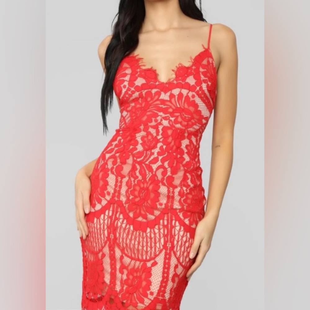 Fashion Nova “Lovely in Lace” Midi Dress
